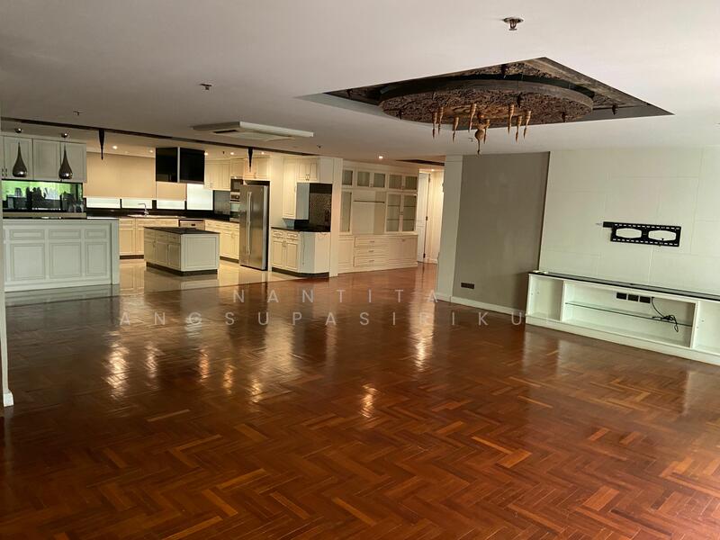 For Sale - Baan Sathon, Bangkok