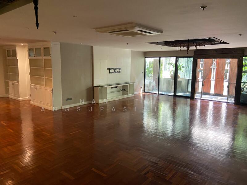 For Sale - Baan Sathon, Bangkok