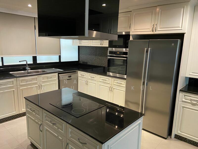 For Sale - Baan Sathon, Bangkok