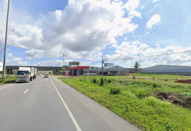 ขาย - ขายที่ดินเปล่า ถมแล้ว 4 ไร่ 1 งาน 69.3 ตร.ว. ติดถนนใหญ่ ใกล้ อบต.วังไผ่ สี่แยกปฐมพร อ.เมือง จ.ชุมพร, ชุมพร