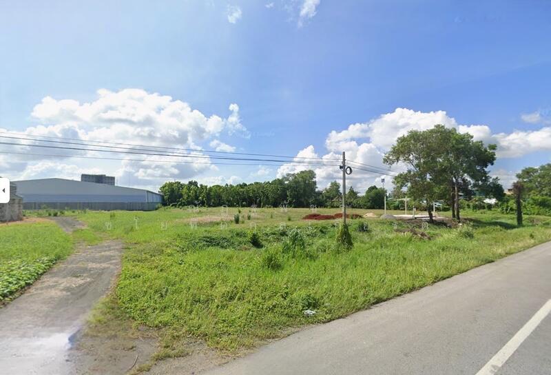 For Sale - Land for Sale 4 Rai 1 Ngan 69.3 Sq m, Next to the main road Pathomphon Intersection, Mueang Chumphon, Chumphon