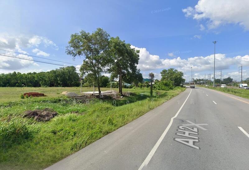 For Sale - Land for Sale 4 Rai 1 Ngan 69.3 Sq m, Next to the main road Pathomphon Intersection, Mueang Chumphon, Chumphon