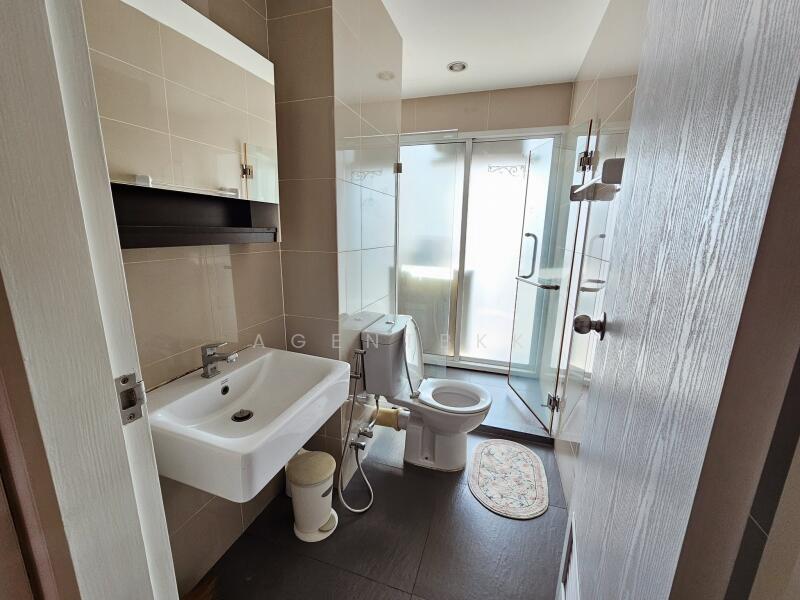 SYM Vibha-Ladprao, Bangkok, 733 Vibhavadi Rangsit Rd, Jom Phon, Chatuchak, Bangkok, 1 Bedroom, 35 sqm, Condo For Rent, by Agentbkk, 60243230 - DDproperty.com