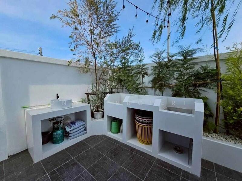 For Rent - Nakarin Garden Village, Bangkok