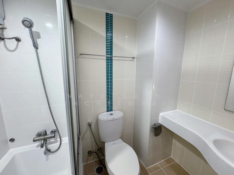 Lumpini Place Rama 9-Ratchada, Bangkok, Rama 9 Road, Huai Khwang, Huai Khwang, Bangkok, 1 Bedroom, 37 sqm, Condo For Rent, by Napatsorn Amorncheewasillapakul, 60243387 - DDproperty.com