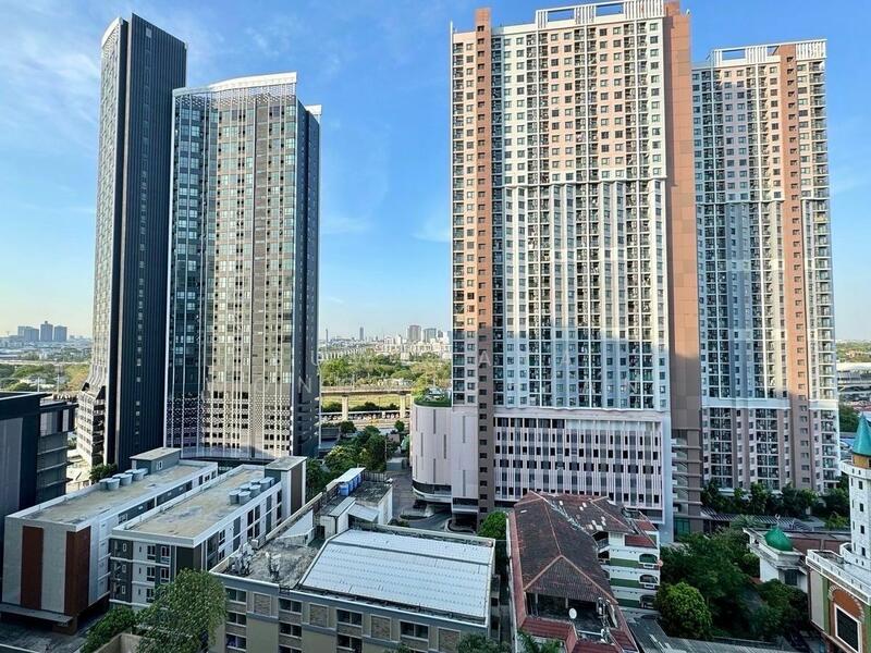 ขาย - Lumpini Place Srinakarin-Huamak Station : ลุมพินี เพลส ศรีนครินทร์-หัวหมาก สเตชั่น, กรุงเทพ