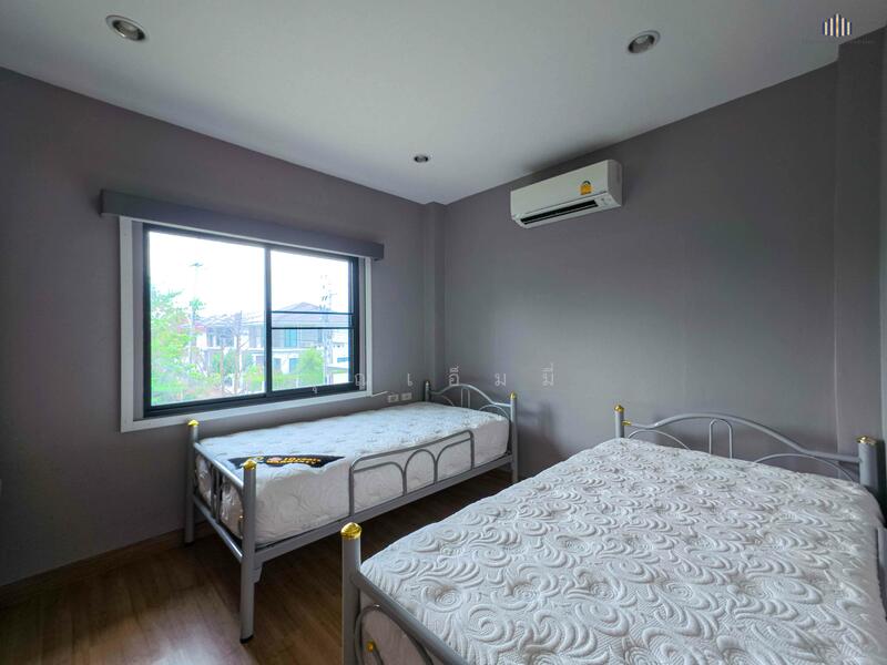 ขายขาดทุน บ้าน 2 หลังติดกัน ภัทรีดา อเวนิว 2 สามโคก | รวม 202.5 ตร.วา บ้านพ่อแม่–ลูก–ออฟฟิศ, Pathum Thani, Krachaeng, Sam Khok, Pathum Thani, 6 Bedrooms, 330 sqm, Single Detached House For Sale, by คุณเอ็มมี่, 60243520 - DDproperty.com