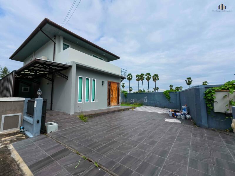 ขายขาดทุน บ้าน 2 หลังติดกัน ภัทรีดา อเวนิว 2 สามโคก | รวม 202.5 ตร.วา บ้านพ่อแม่–ลูก–ออฟฟิศ, Pathum Thani, Krachaeng, Sam Khok, Pathum Thani, 6 Bedrooms, 330 sqm, Single Detached House For Sale, by คุณเอ็มมี่, 60243520 - DDproperty.com