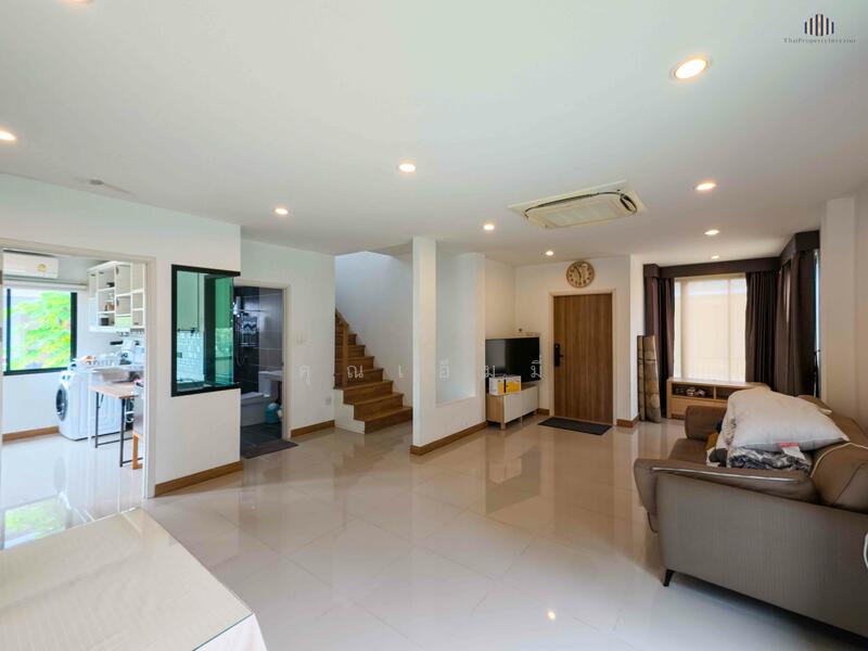 ขายบ้าน ภัทริดา อเวนิว 2 (Patreeda Avenue 2) สามโคก ปทุมธานี | แปลงใหญ่สุดในโครงการ, ปทุมธานี, กระแชง, สามโคก, ปทุมธานี, 165 ตร.ม., บ้านเดี่ยว ขาย, โดย คุณเอ็มมี่, 60243680 - DDproperty.com