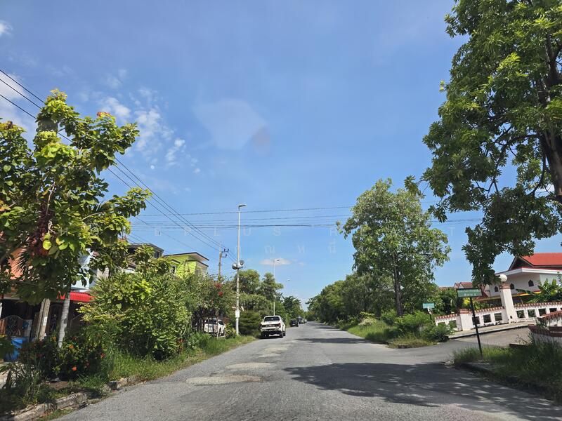 ขาย - ที่ดินหมู่บ้านเมืองเอกบางปู ซอยเทศบาลบางปู85 เนื้อที่ 90 ตารางวา (แปลงมุม), สมุทรปราการ