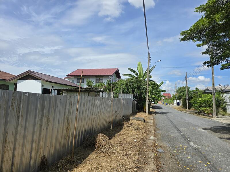 ขาย - ที่ดินหมู่บ้านเมืองเอกบางปู ซอยเทศบาลบางปู85 เนื้อที่ 90 ตารางวา (แปลงมุม), สมุทรปราการ