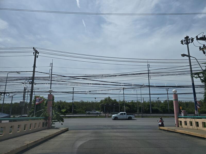 ขาย - ที่ดินหมู่บ้านเมืองเอกบางปู ซอยเทศบาลบางปู85 เนื้อที่ 90 ตารางวา (แปลงมุม), สมุทรปราการ