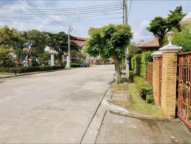 For Sale - หมู่บ้านศุภาลัย มณฑลา ปิ่นเกล้า-พุทธมณฑลสาย1 (Supalai Montara Montra Pinkloa Phutthamonthon Sai1), Bangkok
