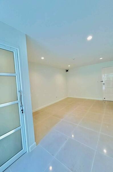 ขาย - โฮป แอนด์ กาย คอนโดทาวน์ คอนโดมิเนียม, กรุงเทพ