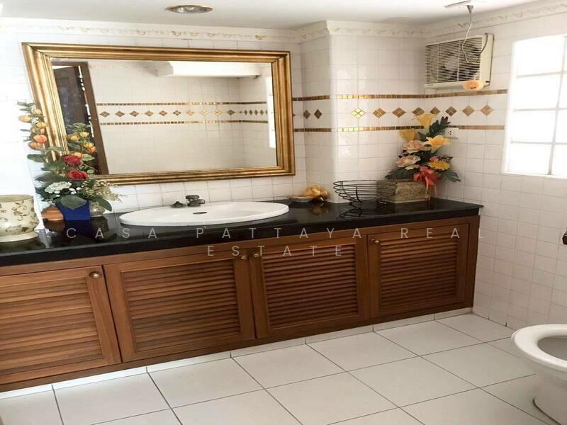 For Sale - Commercial Building with Office – Prime Location, Chon Buri