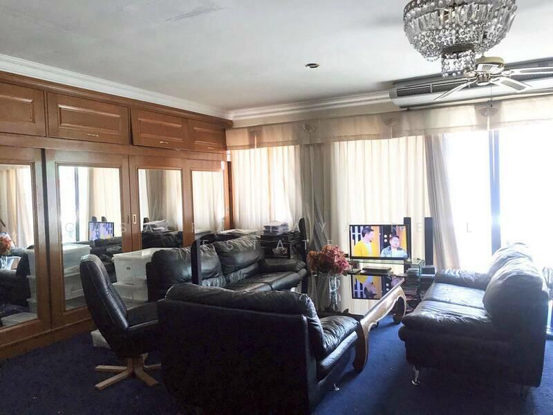 For Sale - Commercial Building with Office – Prime Location, Chon Buri