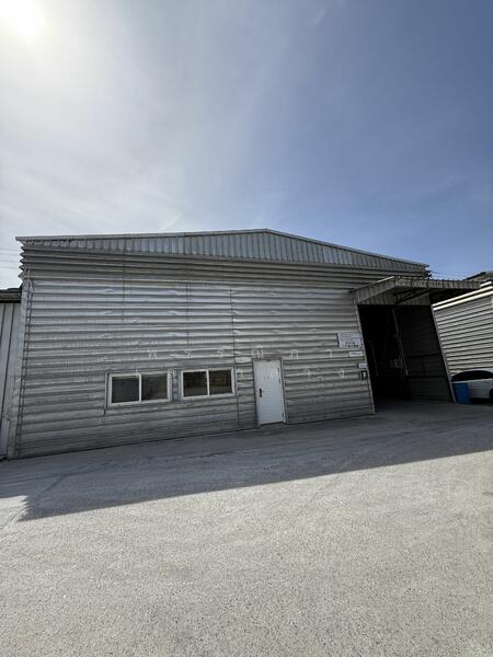 For Rent - Pre-built warehouse for rent at HR12, Nong Kham, Chonburi, with an area of 300 square meters, Chon Buri (Pattaya)