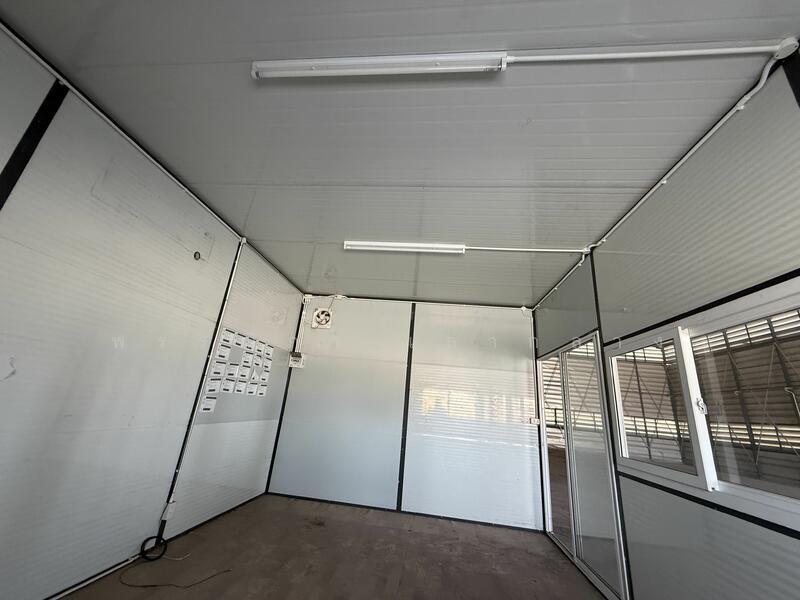 For Rent - Pre-built warehouse for rent at HR12, Nong Kham, Chonburi, with an area of 300 square meters, Chon Buri (Pattaya)