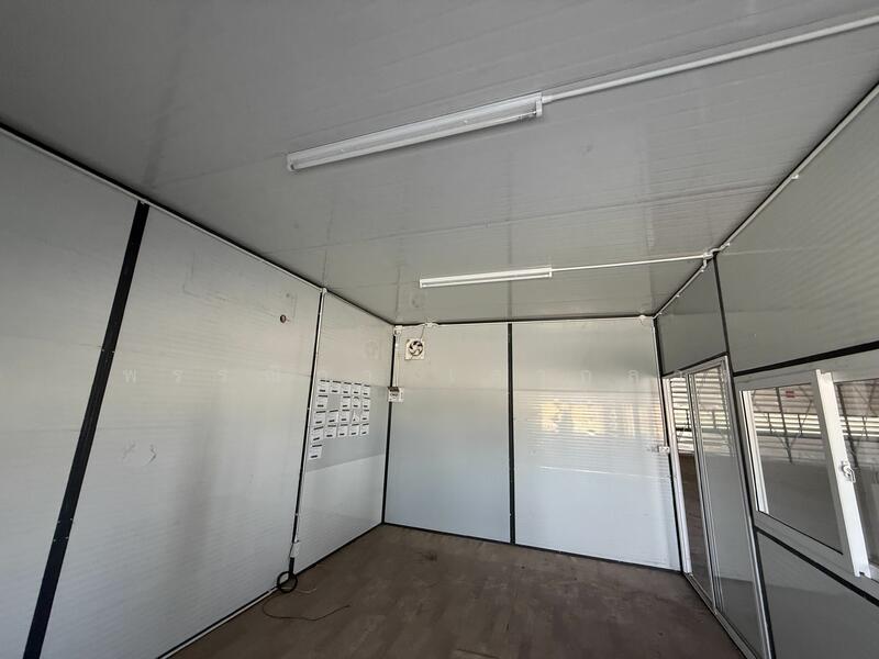 For Rent - Pre-built warehouse for rent at HR12, Nong Kham, Chonburi, with an area of 300 square meters, Chon Buri (Pattaya)