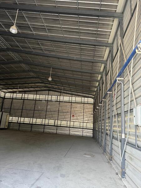 For Rent - Pre-built warehouse for rent at HR12, Nong Kham, Chonburi, with an area of 300 square meters, Chon Buri (Pattaya)