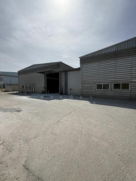 For Rent - Pre-built warehouse for rent at HR12, Nong Kham, Chonburi, with an area of 300 square meters, Chon Buri (Pattaya)