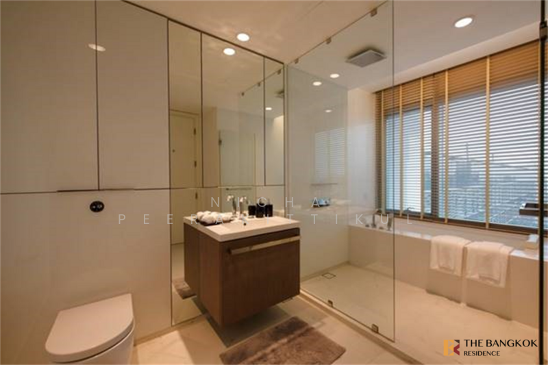 The Rajdamri, Bangkok, Ratchadamri Road, Lumphini, Pathum Wan, Bangkok, 2 Bedrooms, 174 sqm, Condo For Rent, by Nicha Peerakittikul, 60244591 - DDproperty.com