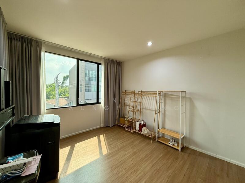 For Sale - บ้านกลางเมือง วัชรพล, Bangkok