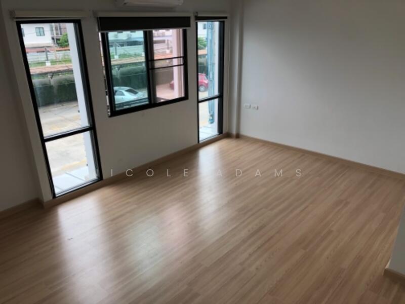 For Sale - Premium Time Home Wongwaen-Onnut, Bangkok