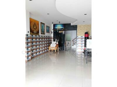 ขาย - ทาวน์เฮาท์ 2-ห้องนอน, กรุงเทพ