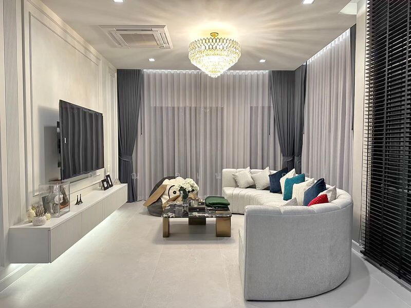 ให้เช่า - Grand Bangkok Boulevard Rama 9-Krungthepkreetha : แกรนด์ บางกอก บูเลอวาร์ด พระราม 9-กรุงเทพกรีฑา, กรุงเทพ