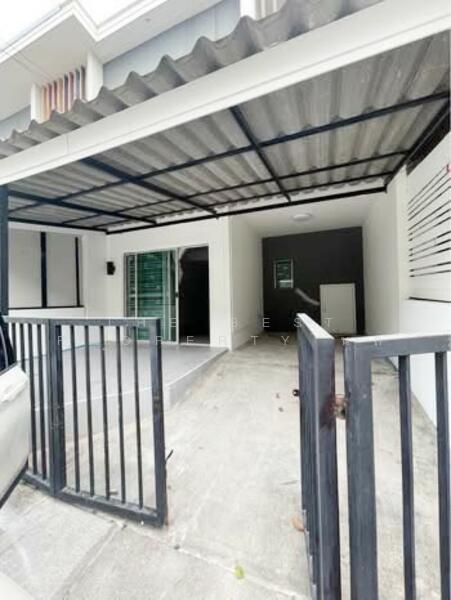 Baan Pruksa 86/2 Ladkrabang-Suvarnabhumi : บ้านพฤกษา 86/2 ลาดกระบัง-สุวรรณภูมิ, สมุทรปราการ, ซ.ลาดกระบัง 54 ถ.ลาดกระบัง, ศีรษะจรเข้น้อย, บางเสาธง, สมุทรปราการ, 50 ตร.ม., ทาวน์เฮ้าส์ ขาย, โดย The Best Property นก, 60245726 - DDproperty.com
