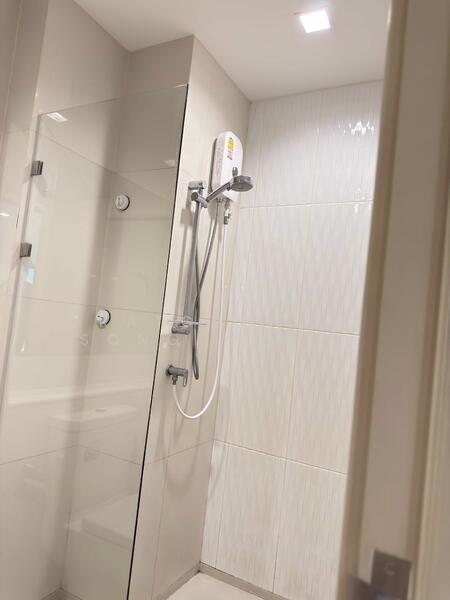 Life One Wireless, Bangkok, 1 Wireless Road, Lumphini, Pathum Wan, Bangkok, 1 Bedroom, 35 sqm, Condo For Rent, by Ratchanon Songthammakul, 60246042 - DDproperty.com