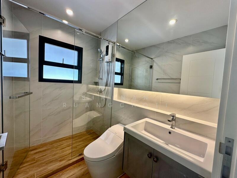 Setthasiri Bangna Km.10, Samut Prakan, Bangphli Yai, Bang Plee, Samut Prakan, 4 Bedrooms, 382 sqm, Single Detached House For Rent, by Thachaya Buanong, 60247206 - DDproperty.com