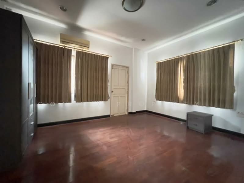 Ladawan Srinakarin, Samut Prakan, Srinakarin Road, Bang Kaeo, Bang Plee, Samut Prakan, 4 Bedrooms, 520 sqm, Single Detached House For Sale, by Connex Property, 60247444 - DDproperty.com