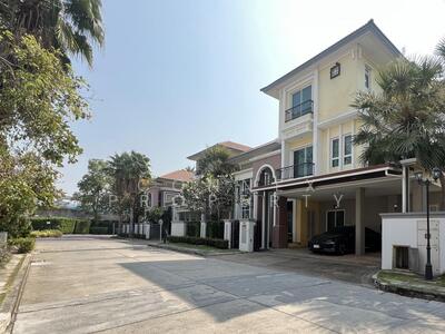 ขาย - Grand Bangkok Boulevard Ratchada-Ramintra 2 : แกรนด์ บางกอก บูเลอวาร์ด รัชดา – รามอินทรา 2, กรุงเทพ