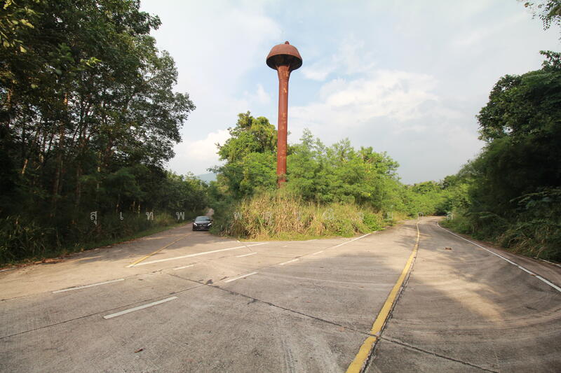 ขาย - ขายที่ดิน 17 ไร่ๆละ 2.8 ล้าน ใกล้ถนน 3574 เพียง 1.5 กม. เขาคันทรง ศรีราชา เหมาะทำคลังสินค้า, ชลบุรี