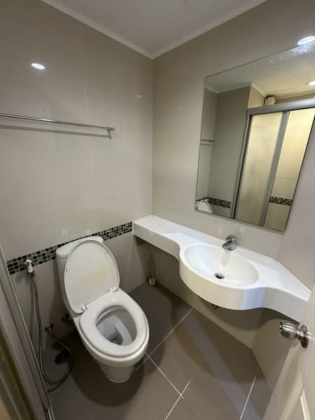 Lumpini Park Riverside Rama 3 : ลุมพินี พาร์ค ริเวอร์ไซด์ พระราม 3, กรุงเทพ, 4 ถนนพระราม 3, บางโพงพาง, ยานนาวา, กรุงเทพ, 53 ตร.ม., คอนโด ให้เช่า, โดย พชร ชาญศิริ, 60247828 - DDproperty.com