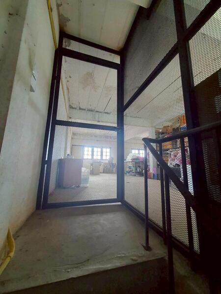 ขาย - ขายอาคารพาณิชย์ 2 ชั้น 2 คูหาพร้อมดาดฟ้าห้องมุม!! ตลาดสนามชัยเขต ฉะเชิงเทรา ทำเลดีมาก, ฉะเชิงเทรา