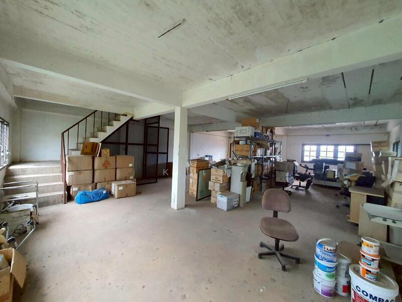 ขาย - ขายอาคารพาณิชย์ 2 ชั้น 2 คูหาพร้อมดาดฟ้าห้องมุม!! ตลาดสนามชัยเขต ฉะเชิงเทรา ทำเลดีมาก, ฉะเชิงเทรา