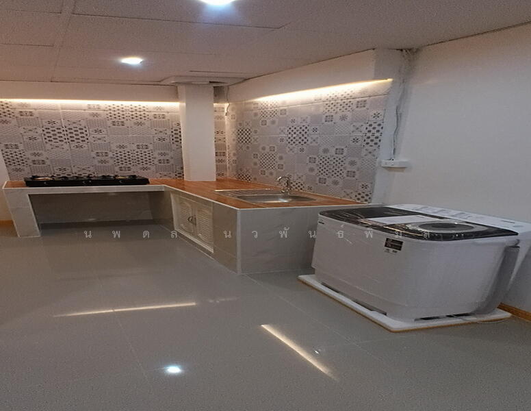 ขาย - Moobaan Cho Rung Rueang 6 : หมู่บ้านช.รุ่งเรือง 6, นนทบุรี