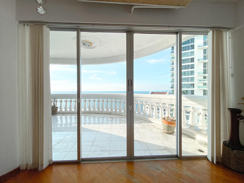 Park Beach Condominium, Chon Buri (Pattaya), Na Kloe, Bang Lamung (Pattaya), Chon Buri (Pattaya), 2 Bedrooms, 179 sqm, Condo For Sale, by Angsanawee Phrohying, 60248371 - DDproperty.com