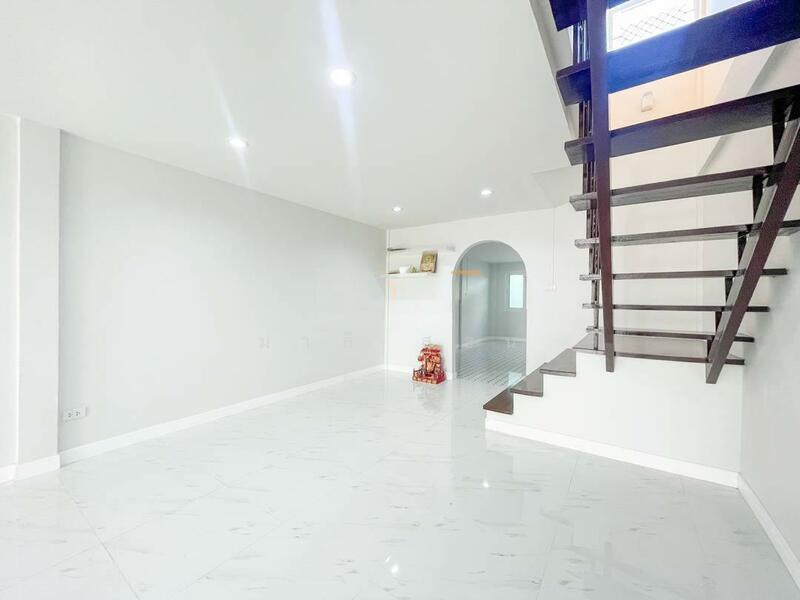 ขาย - หมู่บ้านประดิพัทธ์วิลล่า - Pradiphat Villa Village, กรุงเทพ