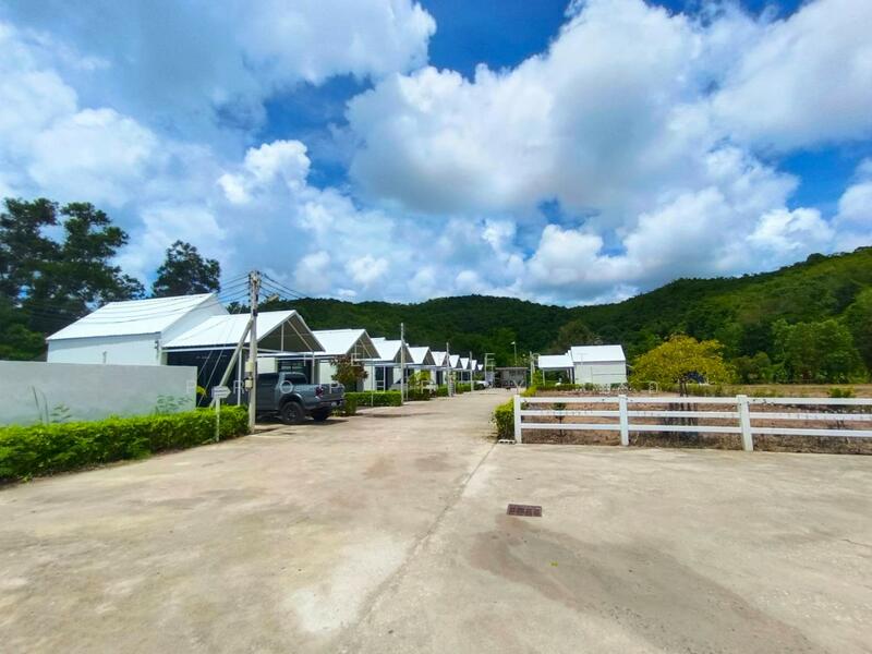 For Sale - โรงแรมพร้อมที่ดินท่าใหม่ จันทบุรี, Chanthaburi