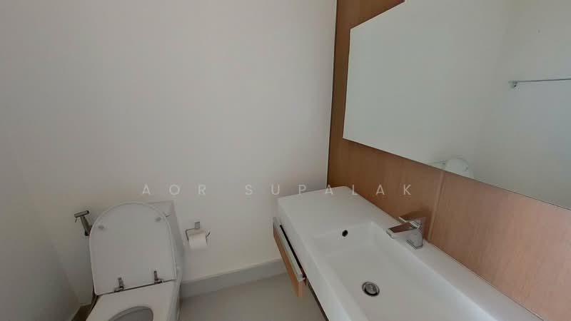 The Bangkok Sathorn-Taksin : เดอะแบงค็อค สาทร-ตากสิน, กรุงเทพ, กรุงธนบุรี, บางลำภูล่าง, คลองสาน, กรุงเทพ, 71 ตร.ม., คอนโด ขาย, โดย Sittichai (Ice) Tulyanon, 60248697 - DDproperty.com