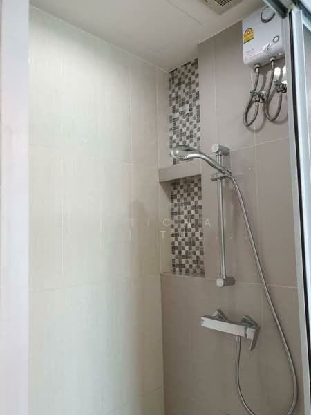 Life Ratchadapisek, Bangkok, 279 Ratchadapisaek Road, Huai Khwang, Huai Khwang, Bangkok, 2 Bedrooms, 46 sqm, Condo For Sale, by Sittichai (Ice) Tulyanon, 60248907 - DDproperty.com