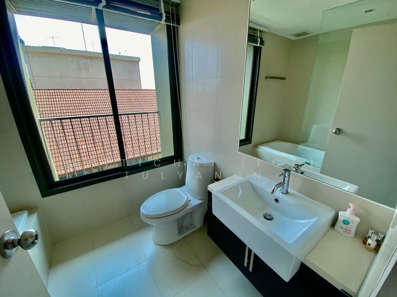 Noble Solo, Bangkok, 988 Thong Lo, Khlong Tan Nua, Watthana, Bangkok, 1 Bedroom, 70 sqm, Condo For Sale, by Sittichai (Ice) Tulyanon, 60248908 - DDproperty.com