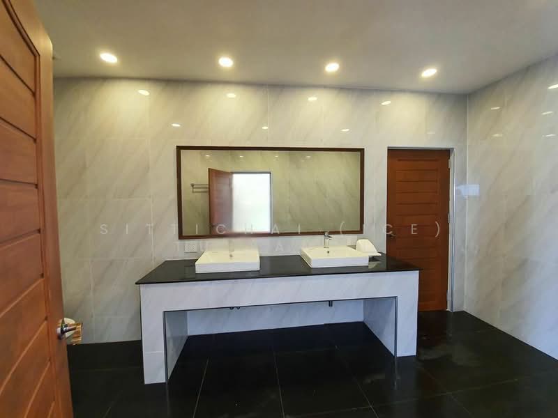 Srivara Mansion, Bangkok, Chan Muang, Din Daeng, Din Daeng, Bangkok, 4 Bedrooms, 480 sqm, Condo For Sale, by Sittichai (Ice) Tulyanon, 60249063 - DDproperty.com