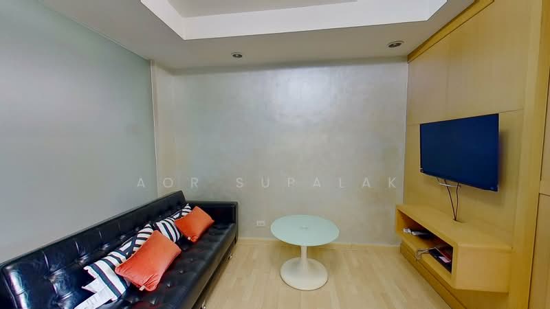 The Rajdamri, Bangkok, Ratchadamri Road, Lumphini, Pathum Wan, Bangkok, 1 Bedroom, 45 sqm, Condo For Sale, by Sittichai (Ice) Tulyanon, 60249152 - DDproperty.com