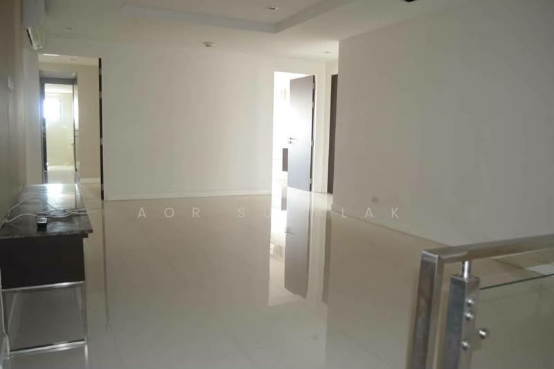 President Park Sukhumvit 24, Bangkok, 99 Sukhumvit 24 Alley, Khlongtoei Nua, Watthana, Bangkok, 5 Bedrooms, 387 sqm, Condo For Sale, by Sittichai (Ice) Tulyanon, 60249170 - DDproperty.com