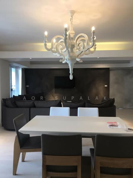 Royal Castle Sukhumvit : รอยัล คาสเซอร์ สุขุมวิท, กรุงเทพ, 30 ซอยสุขุมวิท 39, คลองเตยเหนือ, วัฒนา, กรุงเทพ, 194 ตร.ม., คอนโด ขาย, โดย Sittichai (Ice) Tulyanon, 60249174 - DDproperty.com